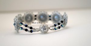 bracelet with rivoli crystals