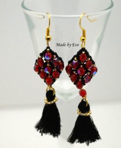 A red and black caprice set 